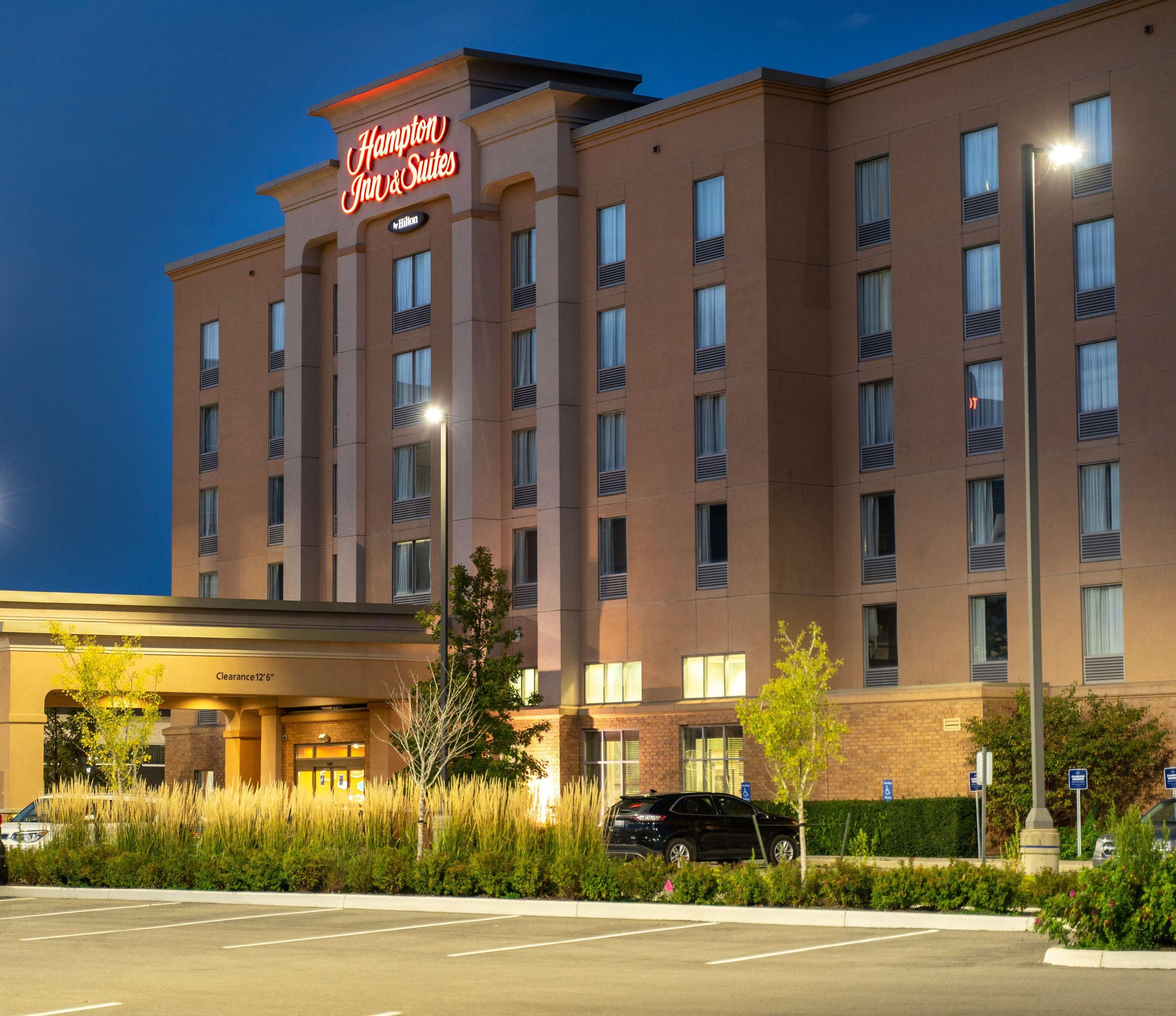 Hampton Inn & Suites By Hilton Brantford Exterior photo