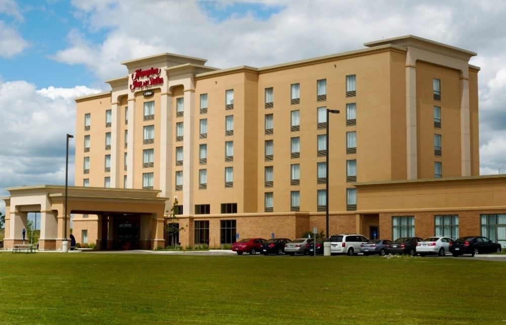 Hampton Inn & Suites By Hilton Brantford Exterior photo