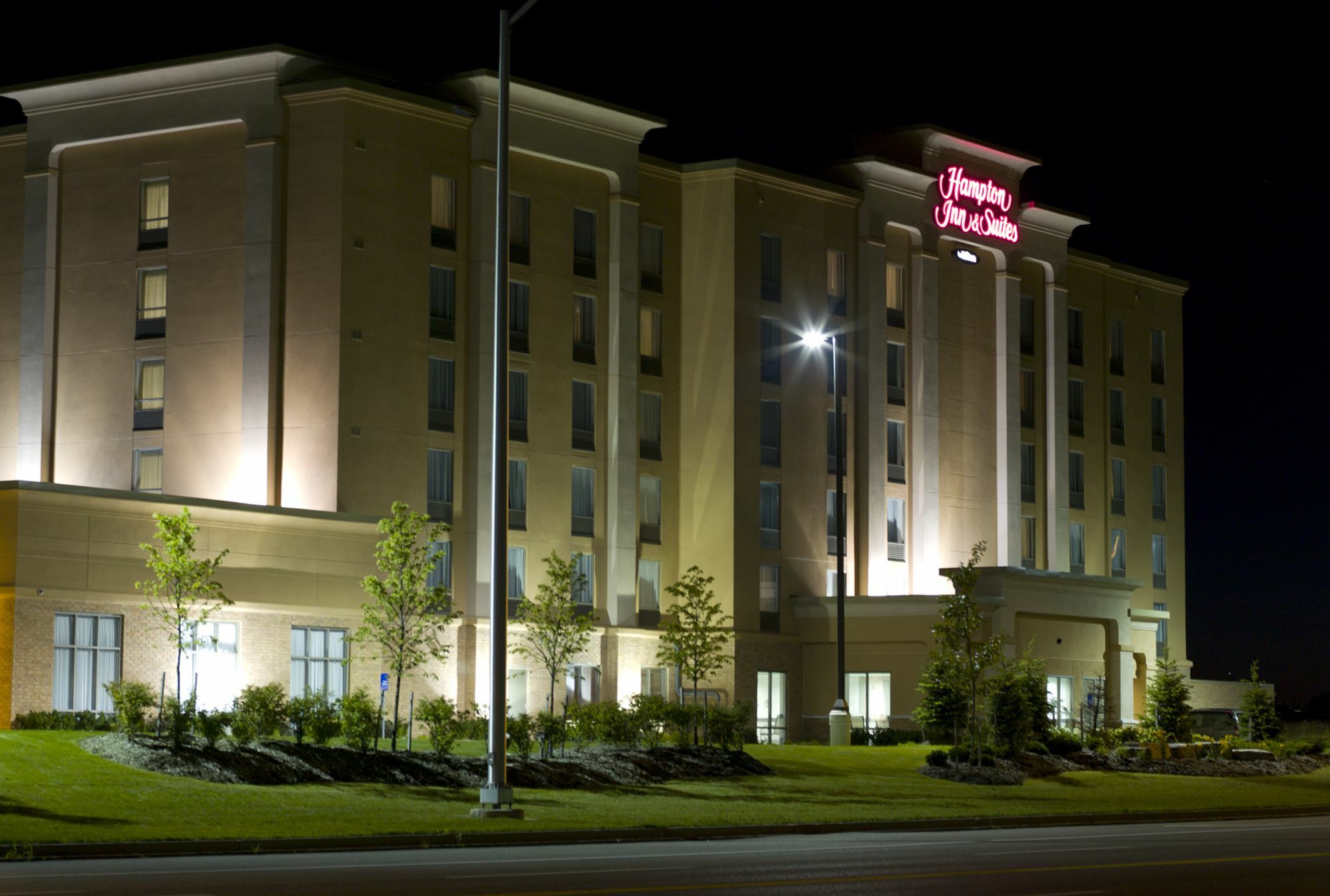 Hampton Inn & Suites By Hilton Brantford Exterior photo